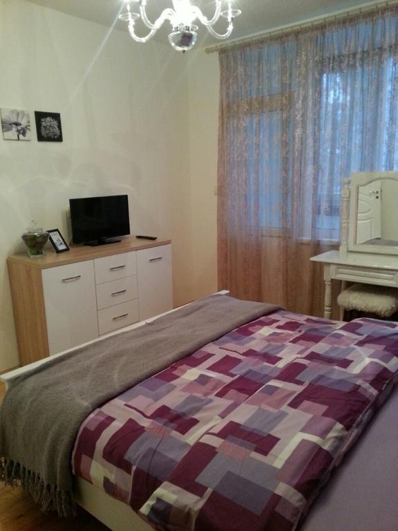 Florata Apartment Burgas Bagian luar foto