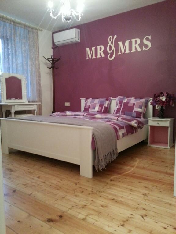 Florata Apartment Burgas Bagian luar foto