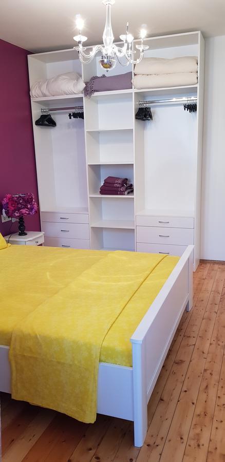 Florata Apartment Burgas Bagian luar foto